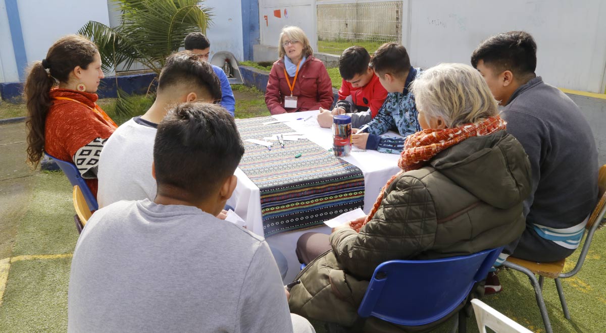  En este Día Internacional del Libro, destacamos la labor que realiza la Fundación Itaca. Un proyecto que trabaja por la reinserción social de jóvenes usando la literatura como herramienta fundamental. 